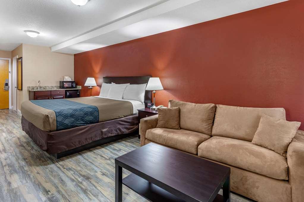 Econo Lodge Inn & Suites Old Saybrook - Westbrook Room photo